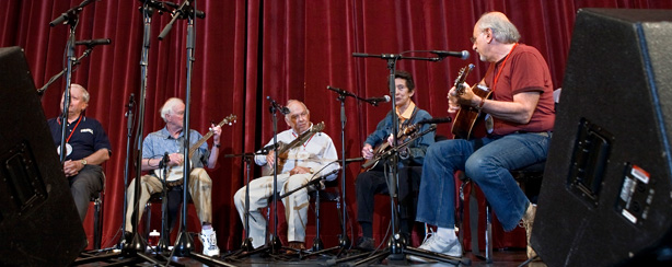 Peter Yarrow and musicians at Cornell Reunion 2009
