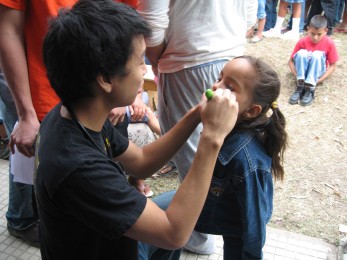 Student Tim Vo at triage station in Honduras