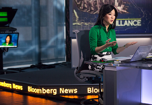 Scarlet Fu on set as Bloomberg Television anchor