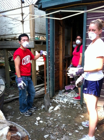 Students help Owego, N.Y. residents clean up after flooding