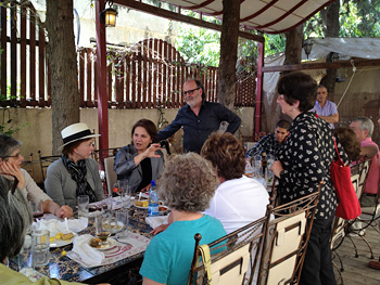 Israel trip participants meet over lunch with Hind Khoury and Ross Brann