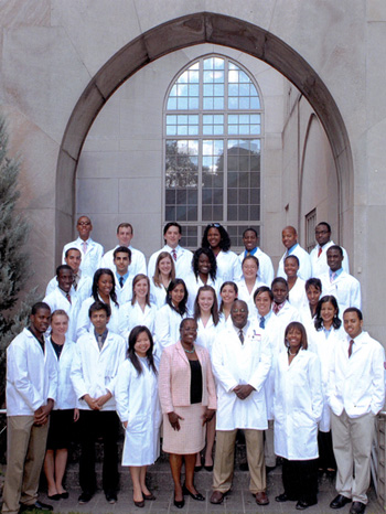 Weill Cornell Medical College's Traveler's Summer Research Fellowship –  great for juniors or seniors applying to med school after May 2024 – Career  & Internship Center