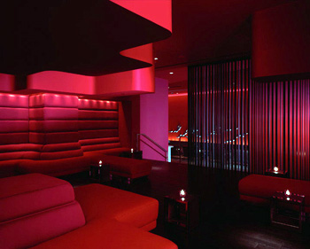 Red room example: Infiniti Room, Le Méridien Chambers Minneapolis